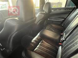 کرایسلەر 300